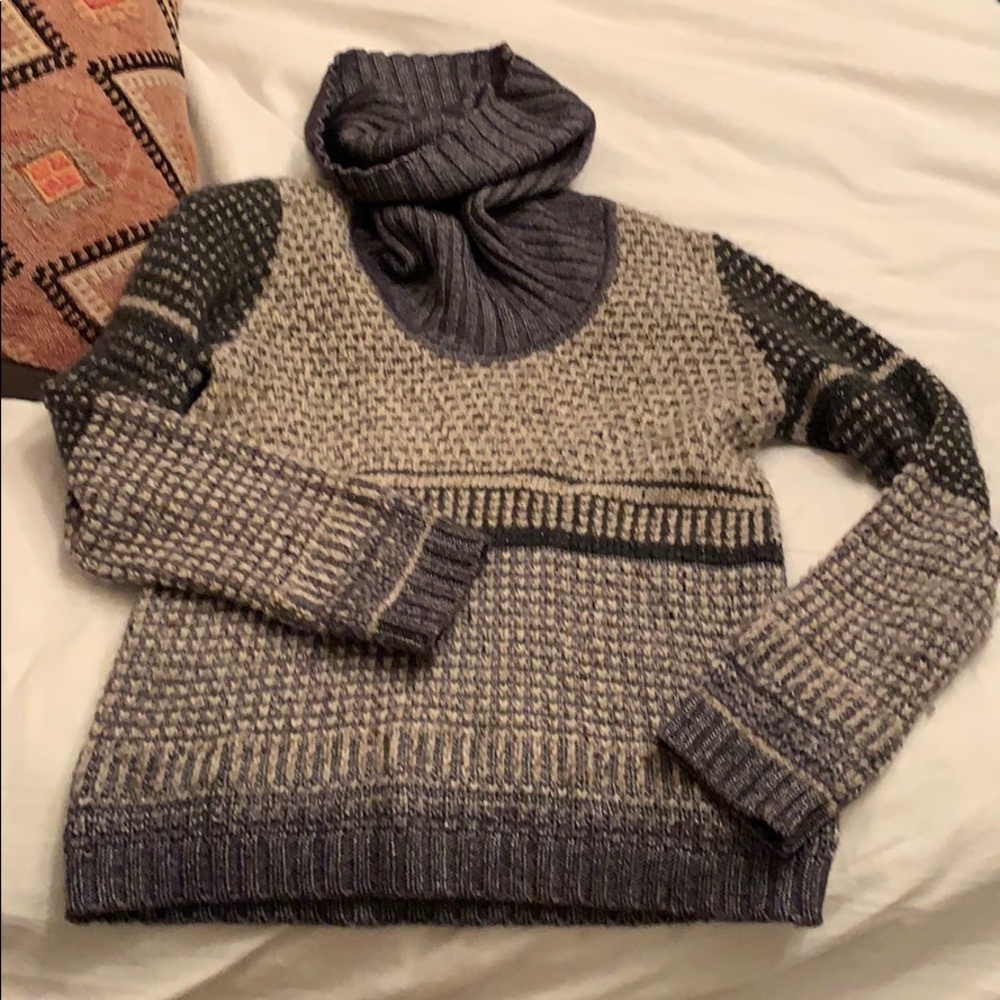 Sumptuous Escada sweater size m